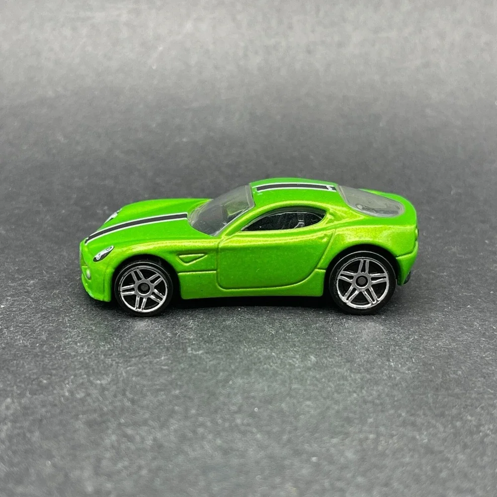 Hot Wheels Alfa Romeo 8c Competizione Green Car Vehicle Diecast 1/64 Scale‎